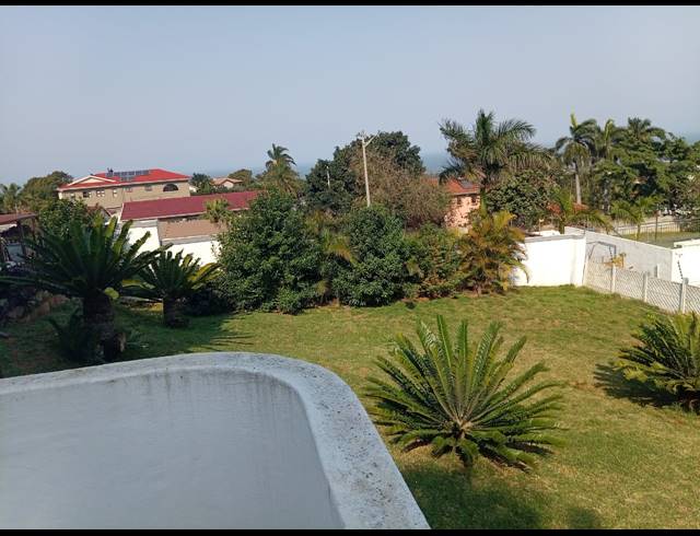 6 BEDROOM HOUSE TO LET IN LA LUCIA